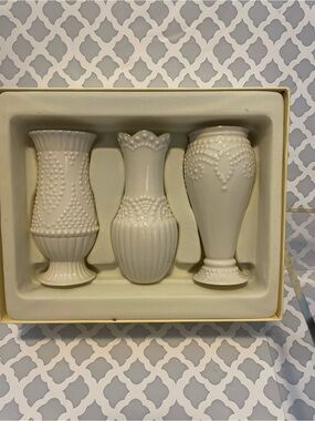 Lenox Trio of Cream Ceramic Bud Vases with Textured Dot and Rib Patterns